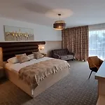 Boutique Vista Konukevi 4*