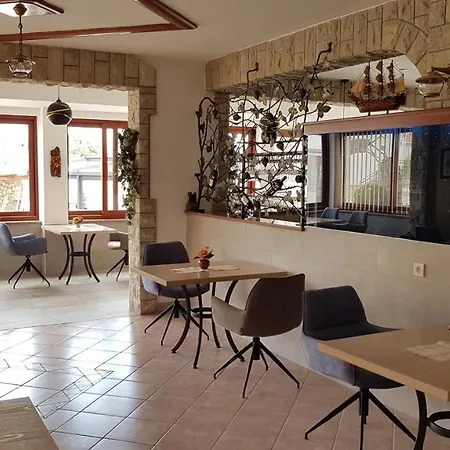 Boutique Vista 4*