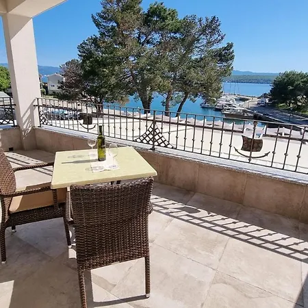 Πανσιόν Boutique Vista Malinska
